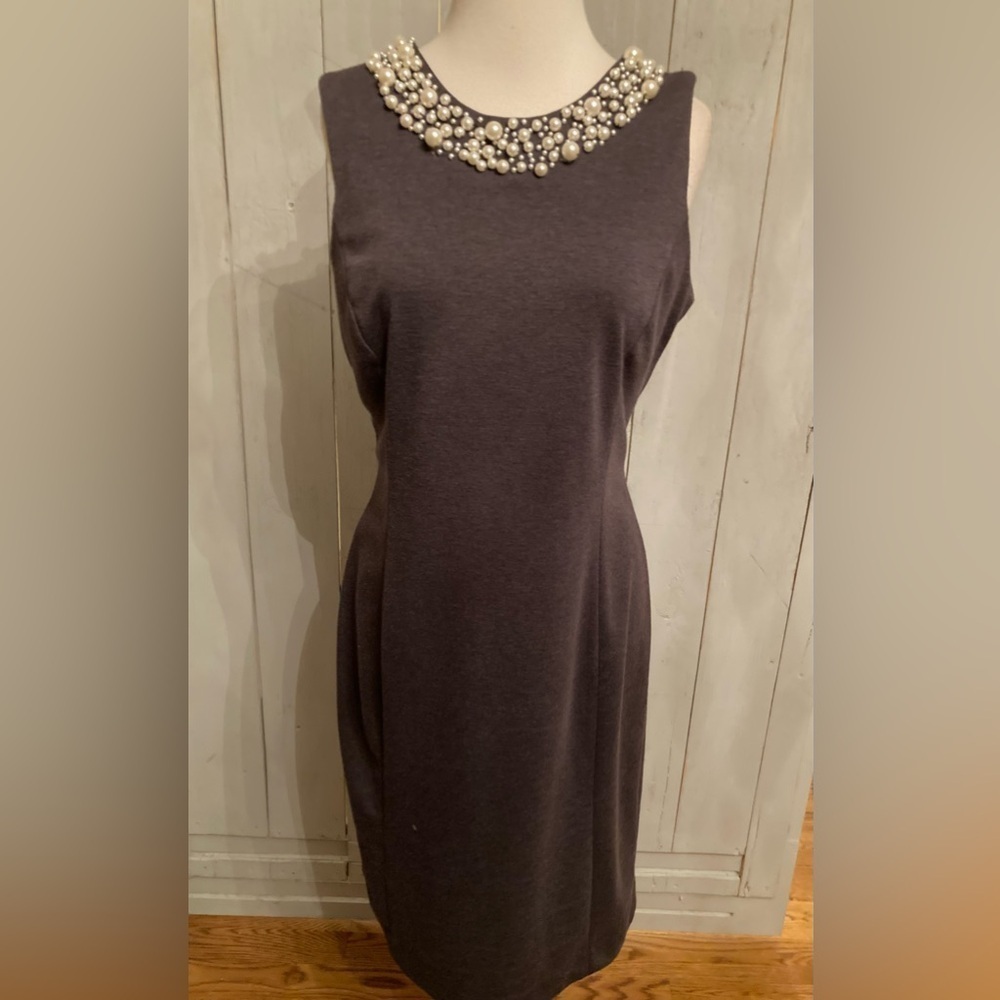 Calvin Klein Womens Grey Sleeveless Zipper Close Lined Dress Pearl Neckline Sz-6